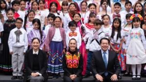 Sheinbaum lanza el primer Concurso Nacional de Coros Escolares e invita a miles de estudiantes al Zócalo